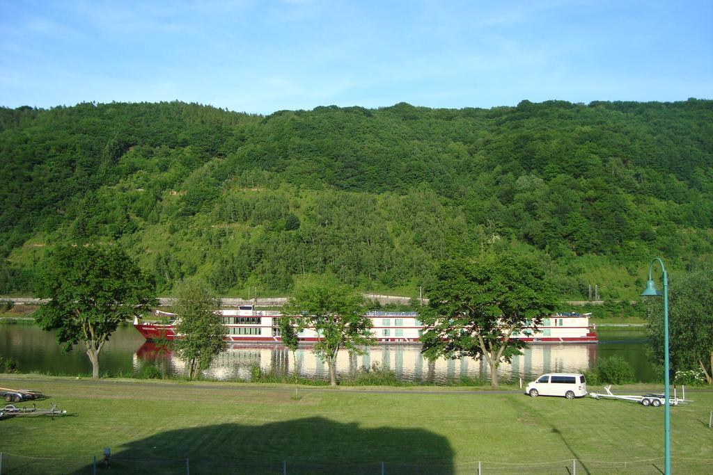 Residenz Moselstausee Sankt Aldegund Eksteriør billede