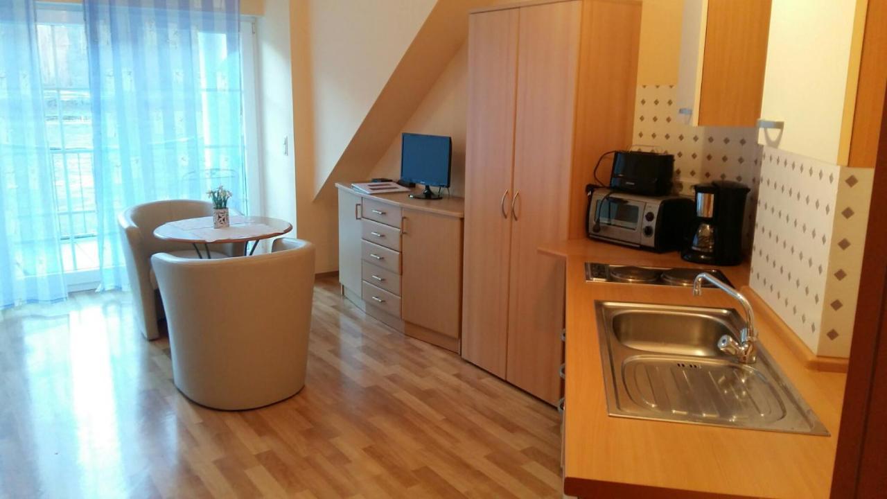 Residenz Moselstausee Sankt Aldegund Eksteriør billede